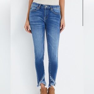 KanCan Skinny Mid Rise Frayed Cross Over Hem Jeans Size 26
